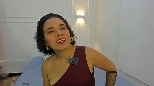 Snapshot of charlotte_dante212 chatting on 6, 3, 2026 charlotte dante212 online show from 6, 3, 2026