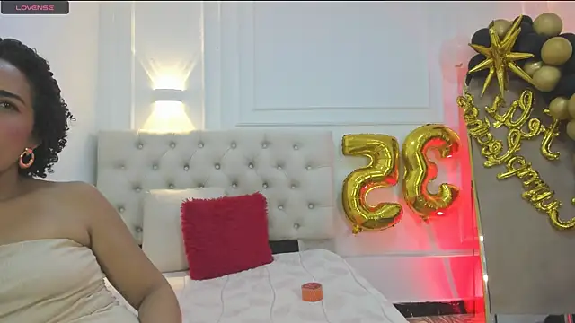 Snapshot of charlotte_dante212 chatting on 13, 5, 2026 charlotte dante212 online show from 13, 5, 2026