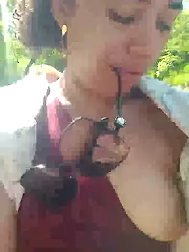 Snapshot of charlotte_dante212 chatting on 31, 5, 2026 charlotte dante212 online show from 31, 5, 2026