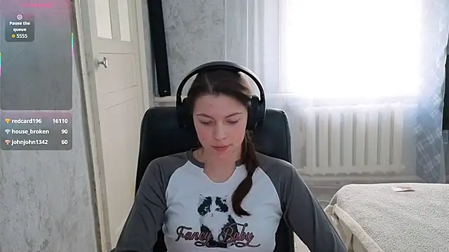 CutieAnny online show from 25, 11, 2025