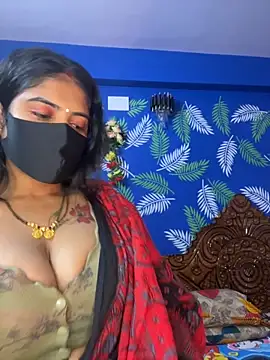 Snapshot of V-Hot-Sweti chatting on 10, 11, 2025 V-Hot-Sweti online show from 10, 11, 2025