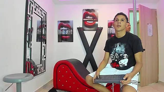 Snapshot of GRETTY_BOYS chatting on 18, 9, 2025 GRETTY BOYS online show from 18, 9, 2025