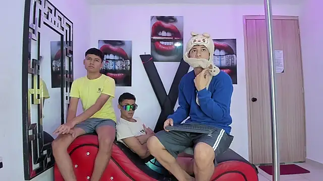 Snapshot of GRETTY_BOYS chatting on 20, 11, 2025 GRETTY BOYS online show from 20, 11, 2025