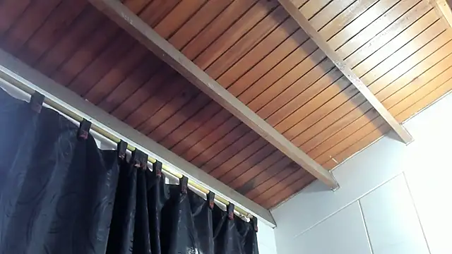 Snapshot of Alexa-Hunter chatting on 25, 9, 2025 Alexa-Hunter online show from 25, 9, 2025