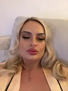 Seductive-SkyeXXX online show from 11, 10, 2025