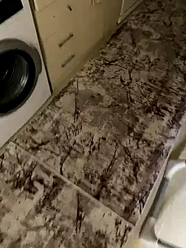 Snapshot of banuemre28 chatting on 11, 10, 2025 banuemre28 online show from 11, 10, 2025