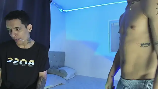 Snapshot of twinkDuohot chatting on 18, 1, 2026 twinkDuohot online show from 18, 1, 2026