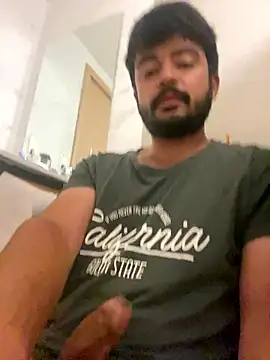 Agusmini online show from 7, 1, 2026