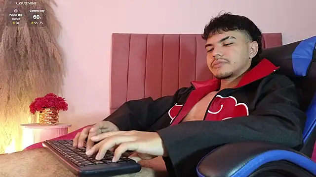 Snapshot of Snowlann chatting on 28, 10, 2025 Snowlann online show from 28, 10, 2025