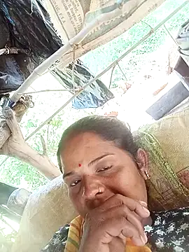 Snapshot of Sapna_cutt chatting on 15, 10, 2025 Sapna cutt online show from 15, 10, 2025