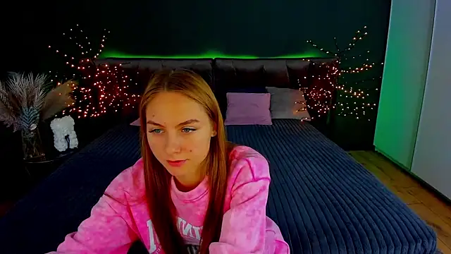 MilaAddams online show from 14, 11, 2025