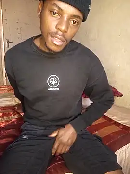 Snapshot of Hluga_25 chatting on 13, 9, 2025 Hluga 25 online show from 13, 9, 2025