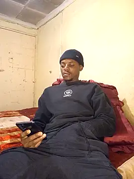 Snapshot of Hluga_25 chatting on 18, 9, 2025 Hluga 25 online show from 18, 9, 2025