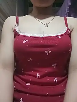 Snapshot of LucyyLy chatting on 6, 7, 2026 LucyyLy online show from 6, 7, 2026