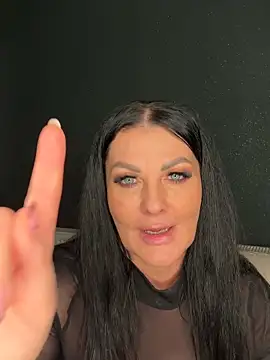 Snapshot of Nola_Luxx-offiziell chatting on 4, 2, 2026 Nola Luxx-offiziell online show from 4, 2, 2026