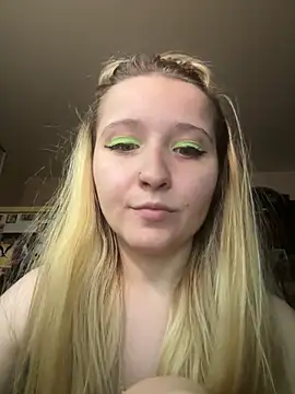 Snapshot of Milana_Key chatting on 15, 10, 2025 Milana Key online show from 15, 10, 2025