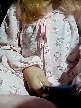 Snapshot of swallow-nice chatting on 3, 11, 2025 swallow-nice online show from 3, 11, 2025