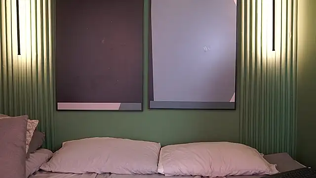 Tayler Kim online show from 1, 10, 2025