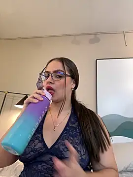 Tayler Kim online show from 21, 2, 2026