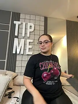 Tayler Kim online show from 14, 3, 2026