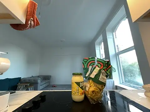 Snapshot of RoseMaee chatting on 6, 10, 2025 RoseMaee online show from 6, 10, 2025