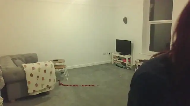 Snapshot of RoseMaee chatting on 19, 10, 2025 RoseMaee online show from 19, 10, 2025