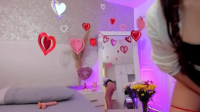 AnniieCooper online show from 12, 2, 2026