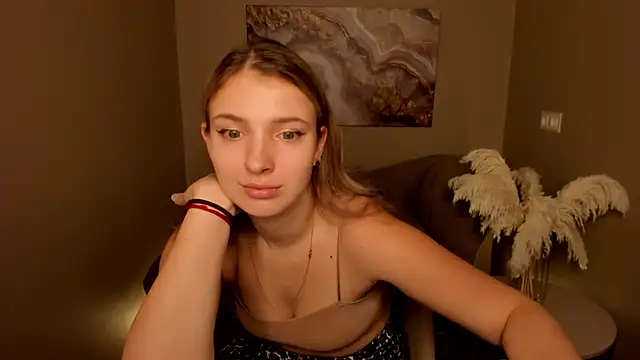 MilinaMorris online show from 25, 9, 2025