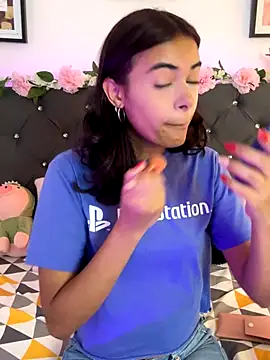 Im Lyan online show from 26, 11, 2025