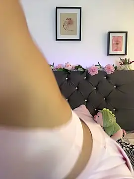 Im Lyan online show from 2, 12, 2025