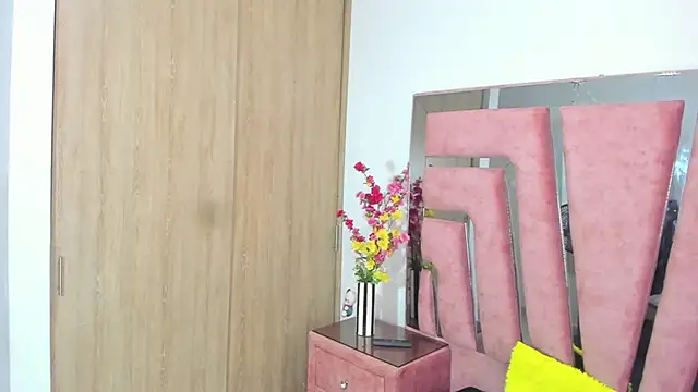 Snapshot of MaraKarly chatting on 17, 10, 2025 MaraKarly online show from 17, 10, 2025