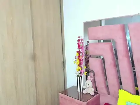 Snapshot of MaraKarly chatting on 18, 11, 2025 MaraKarly online show from 18, 11, 2025