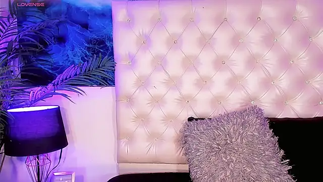 Snapshot of Valeria_Swett_ chatting on 27, 6, 2026 Valeria Swett online show from 27, 6, 2026