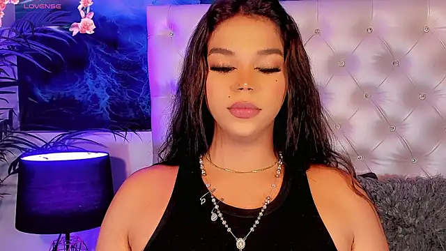 Snapshot of Valeria_Swett_ chatting on 10, 7, 2026 Valeria Swett online show from 10, 7, 2026