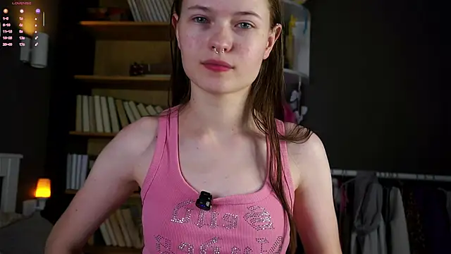 LynHillaire online show from 22, 12, 2025