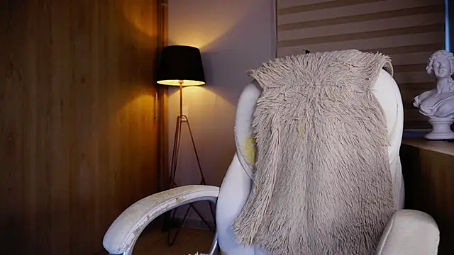 Erick Thompsonx online show from 26, 9, 2025