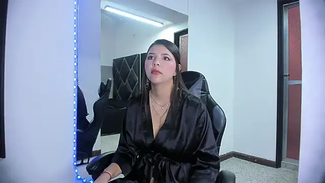 Snapshot of Charlotte-Star chatting on 16, 9, 2025 Charlotte-Star online show from 16, 9, 2025