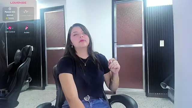 Snapshot of Charlotte-Star chatting on 25, 9, 2025 Charlotte-Star online show from 25, 9, 2025