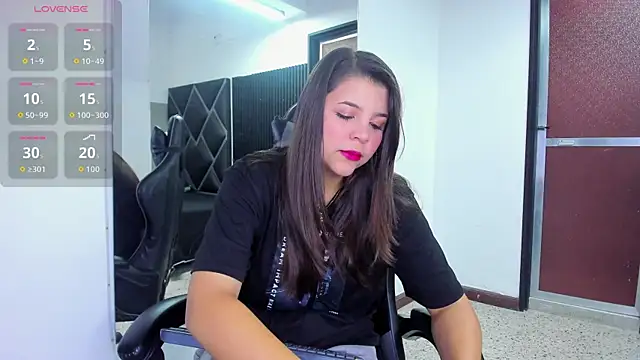 Snapshot of Charlotte-Star chatting on 20, 10, 2025 Charlotte-Star online show from 20, 10, 2025