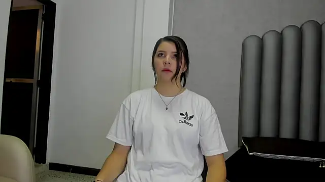 Snapshot of Charlotte-Star chatting on 5, 11, 2025 Charlotte-Star online show from 5, 11, 2025