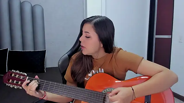 Snapshot of Charlotte-Star chatting on 29, 11, 2025 Charlotte-Star online show from 29, 11, 2025