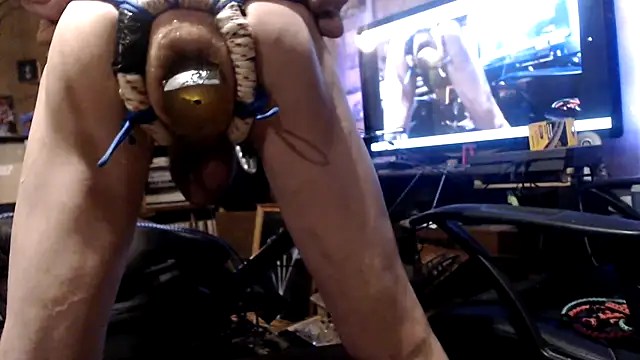 Snapshot of BiglovelyXXL chatting on 10, 11, 2025 BiglovelyXXL online show from 10, 11, 2025