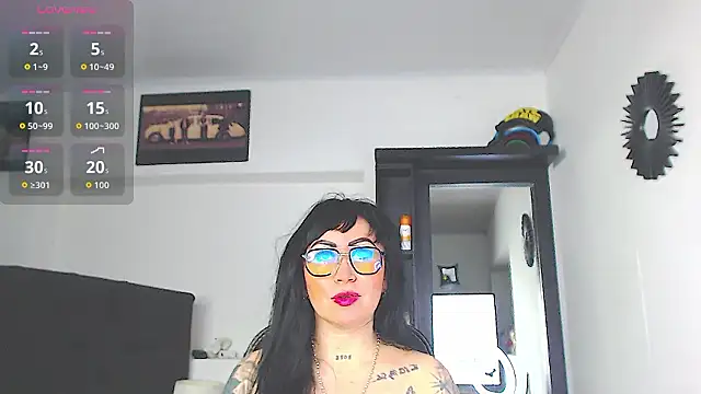 Vicky hotmilf online show from 17, 2, 2026