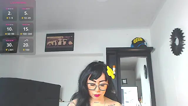 Vicky hotmilf online show from 31, 3, 2026