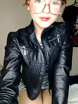 Snapshot of elizabeth05 chatting on 5, 10, 2025 elizabeth05 online show from 5, 10, 2025