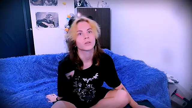 Snapshot of SparkyFerret chatting on 28, 9, 2025 SparkyFerret online show from 28, 9, 2025