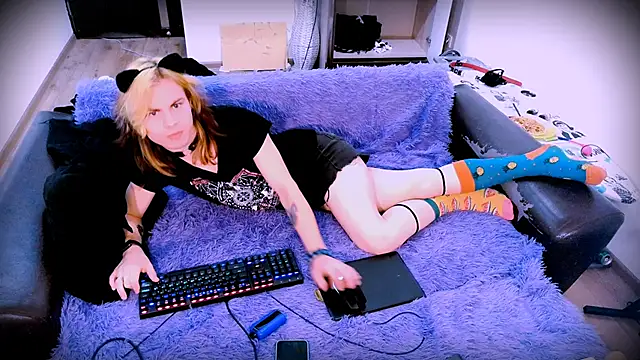 Snapshot of SparkyFerret chatting on 3, 10, 2025 SparkyFerret online show from 3, 10, 2025