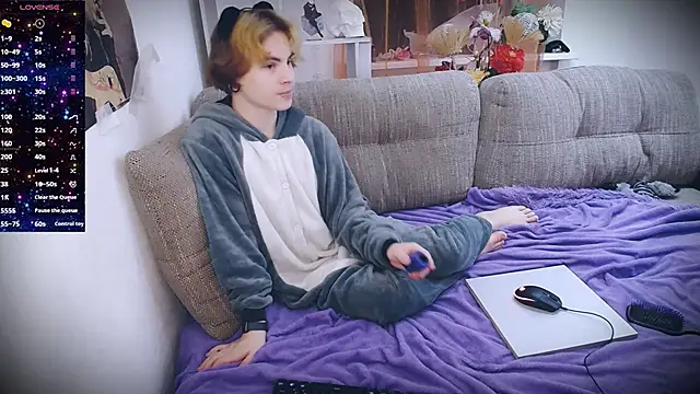 Snapshot of SparkyFerret chatting on 22, 11, 2025 SparkyFerret online show from 22, 11, 2025