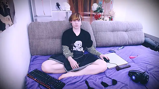 Snapshot of SparkyFerret chatting on 30, 11, 2025 SparkyFerret online show from 30, 11, 2025