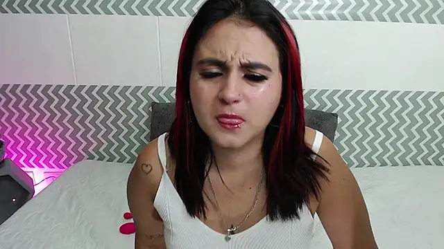 EmilyCoy  online show from 19, 10, 2025